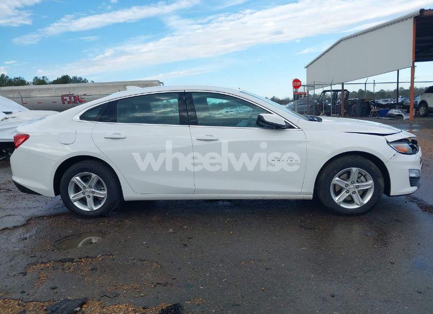 Photo 13 of 2024 Chevrolet Malibu FWD 1LT (VIN 1G1ZD5STXRF179926)