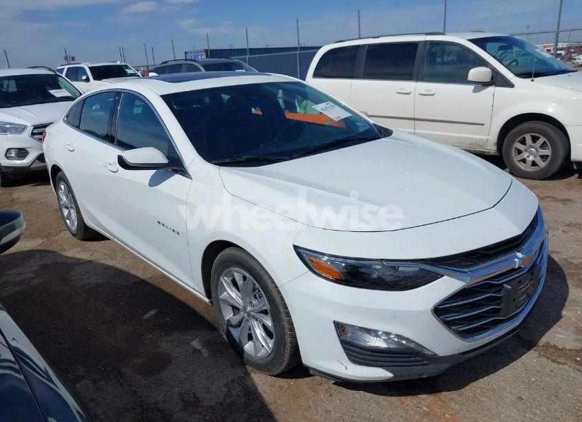 2024 Chevrolet Malibu FWD 1LT (VIN 1G1ZD5STXRF207675) main photo