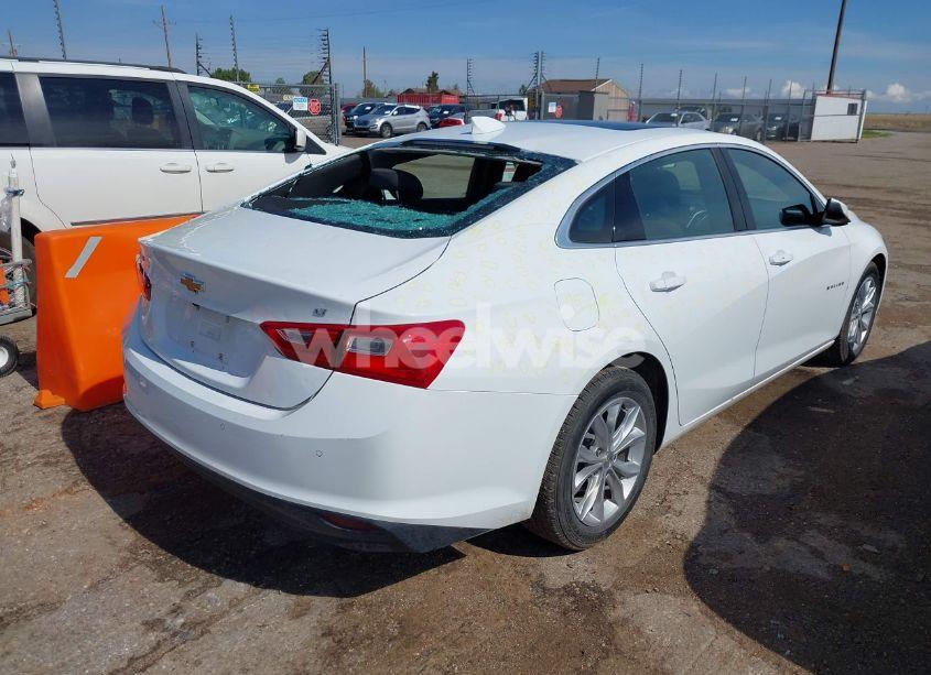 Photo 4 of 2024 Chevrolet Malibu FWD 1LT (VIN 1G1ZD5STXRF207675)