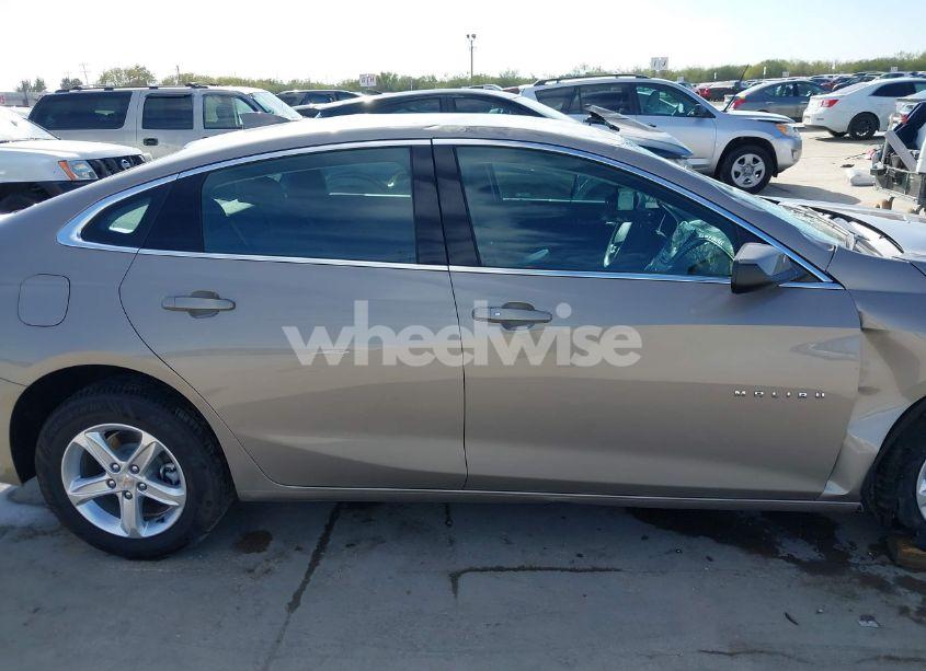 Photo 14 of 2024 Chevrolet Malibu FWD 1LT (VIN 1G1ZD5STXRF220619)