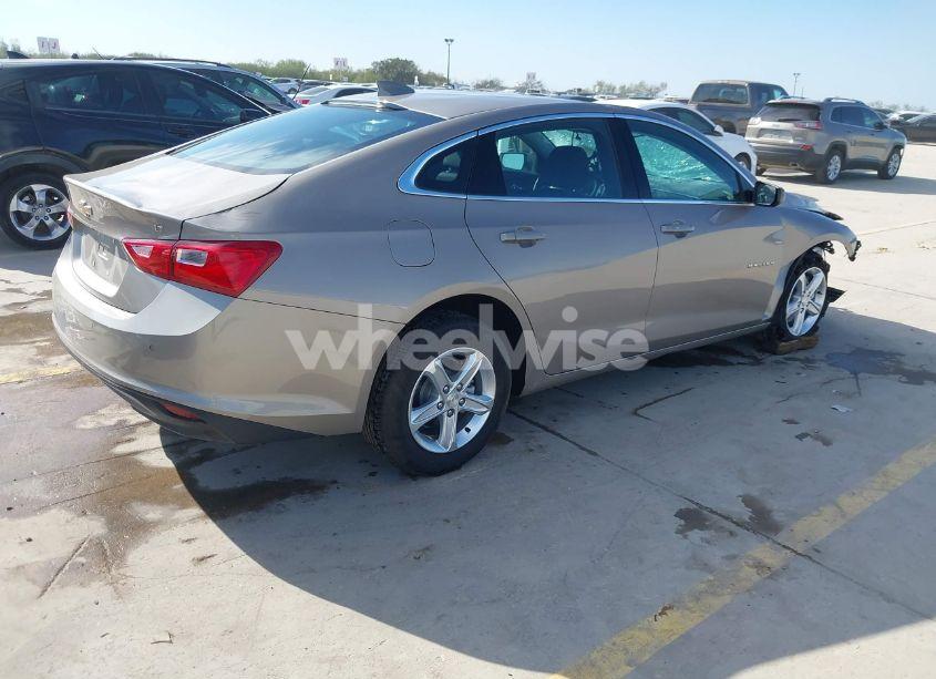 Photo 4 of 2024 Chevrolet Malibu FWD 1LT (VIN 1G1ZD5STXRF220619)