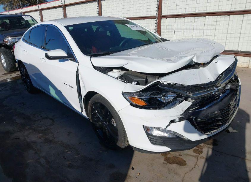 2024 Chevrolet Malibu FWD 1LT (VIN 1G1ZD5STXRF248372) main photo