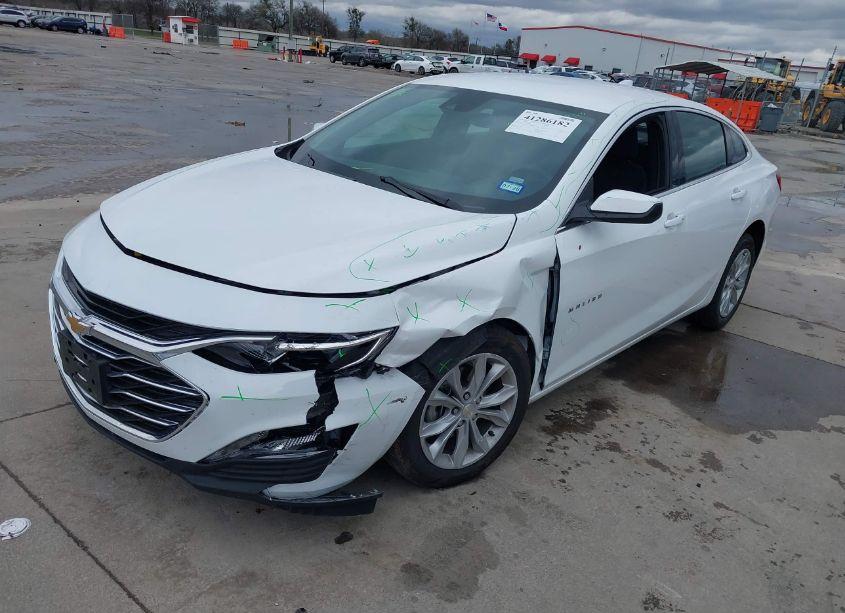 Photo 2 of 2025 Chevrolet Malibu FWD 1LT (VIN 1G1ZD5STXSF114564)