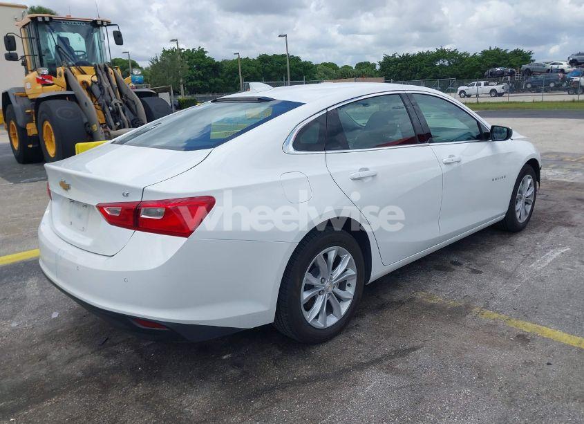 Photo 4 of 2025 Chevrolet Malibu FWD 1LT (VIN 1G1ZD5STXSF128464)