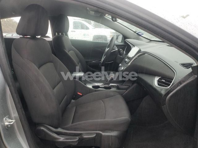 Photo 2 of 2025 CHEVROLET MALIBU LT (VIN 1G1ZD5STXSF142767)