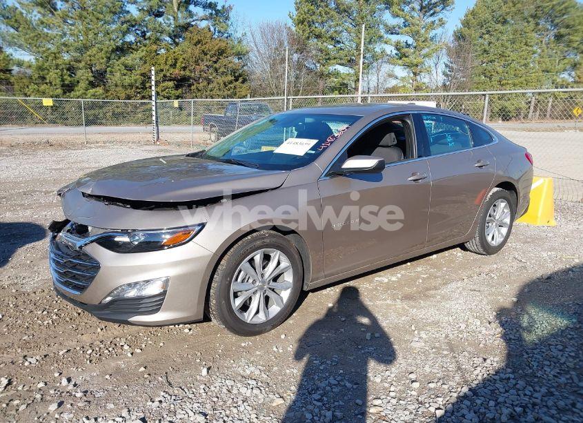 Photo 2 of 2025 Chevrolet Malibu FWD 1LT (VIN 1G1ZD5STXSF150092)