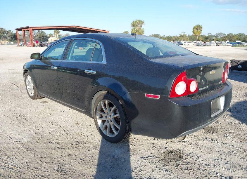 Photo 3 of 2010 Chevrolet Malibu LTZ (VIN 1G1ZE5E02AF253052)