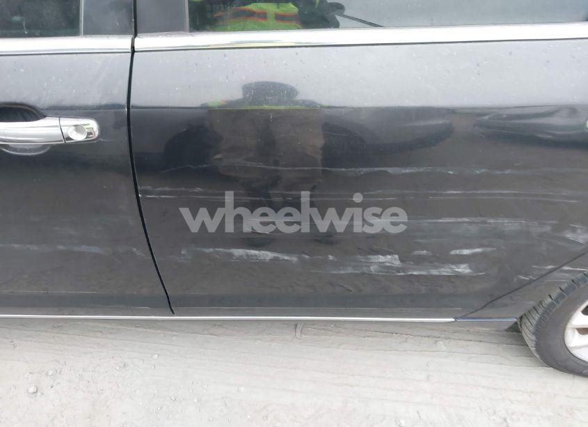 Photo 12 of 2011 Chevrolet Malibu LTZ (VIN 1G1ZE5E13BF285132)