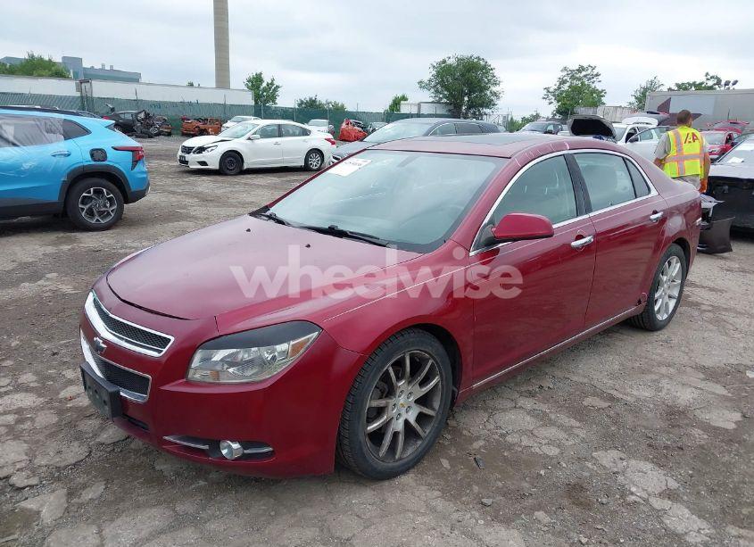 Photo 2 of 2011 Chevrolet Malibu LTZ (VIN 1G1ZE5E14BF260143)