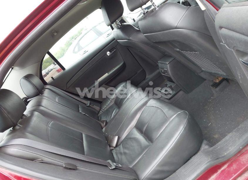 Photo 8 of 2011 Chevrolet Malibu LTZ (VIN 1G1ZE5E14BF260143)