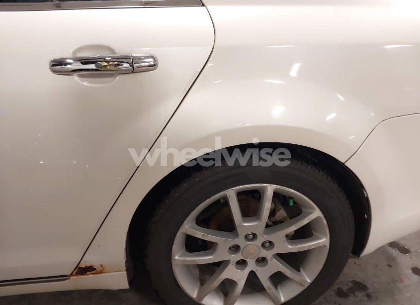 Photo 18 of 2011 Chevrolet Malibu LTZ (VIN 1G1ZE5E18BF207882)