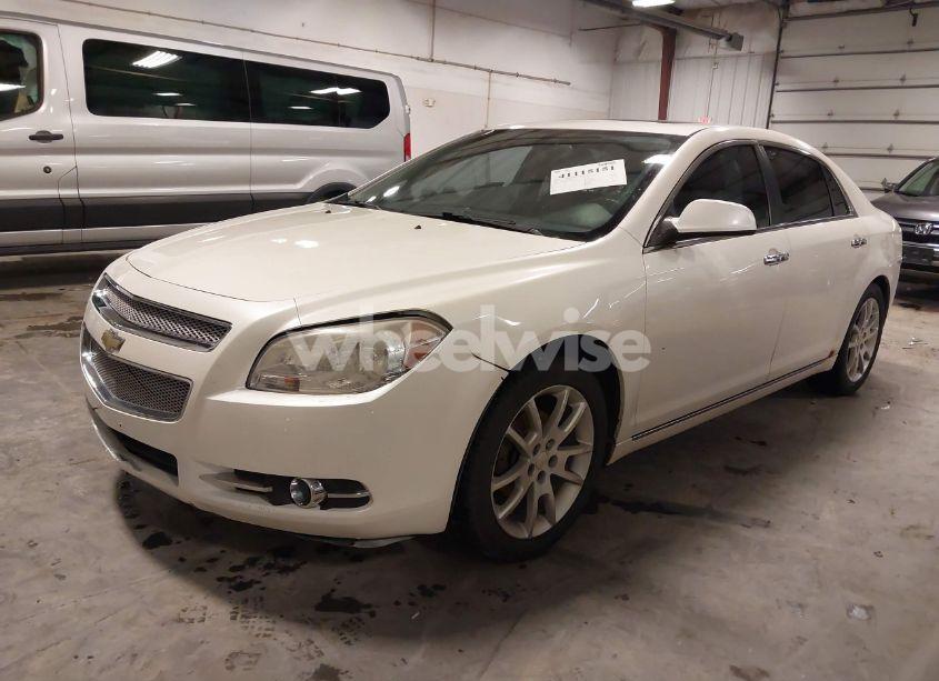 Photo 2 of 2011 Chevrolet Malibu LTZ (VIN 1G1ZE5E18BF207882)