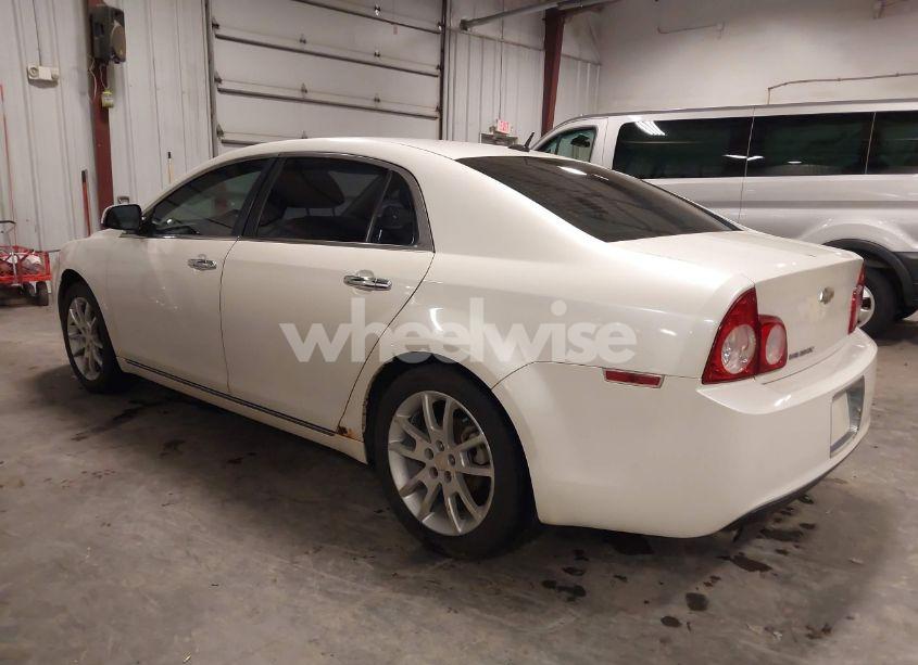 Photo 3 of 2011 Chevrolet Malibu LTZ (VIN 1G1ZE5E18BF207882)