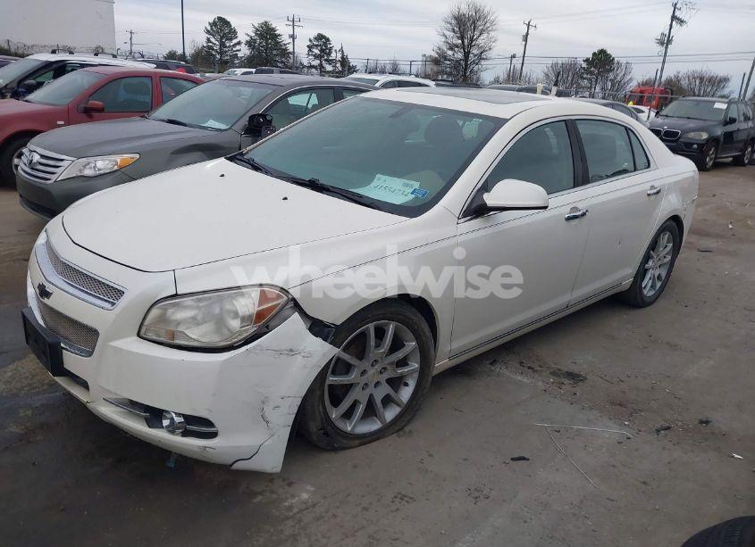 Photo 2 of 2011 Chevrolet Malibu LTZ (VIN 1G1ZE5E18BF388109)
