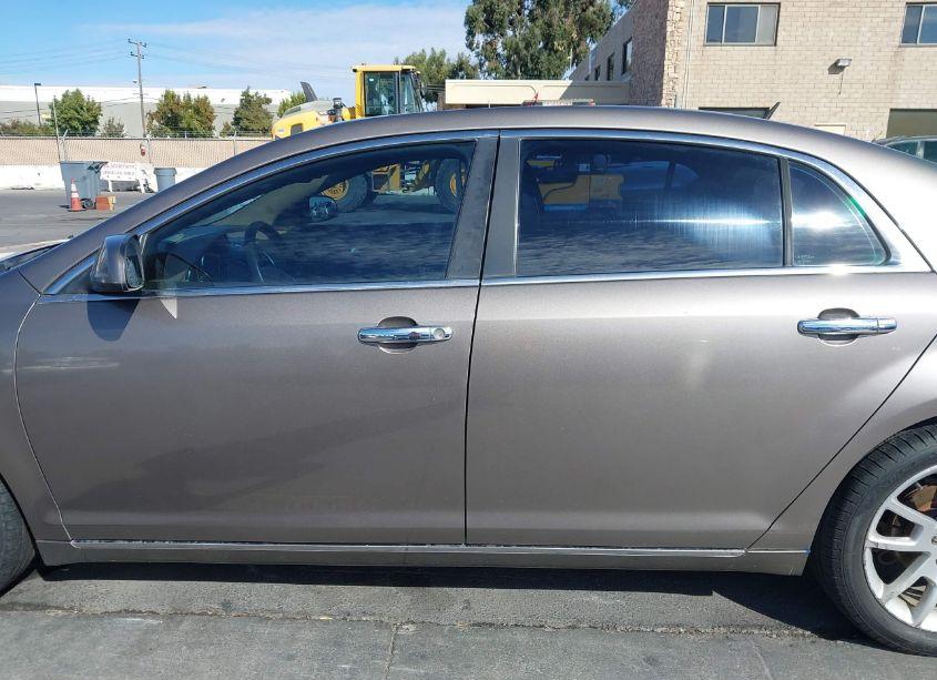 Photo 14 of 2010 Chevrolet Malibu LTZ (VIN 1G1ZE5E71AF217639)