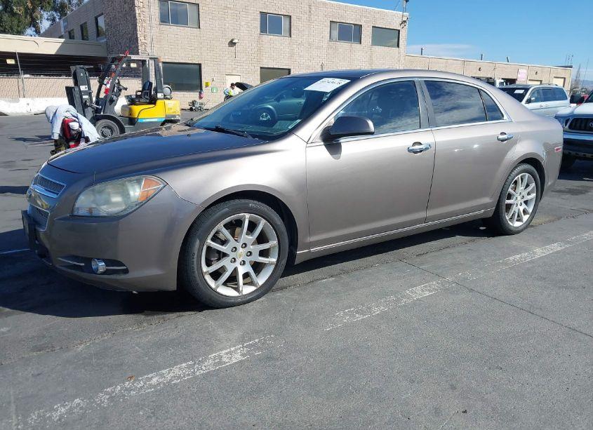 Photo 2 of 2010 Chevrolet Malibu LTZ (VIN 1G1ZE5E71AF217639)