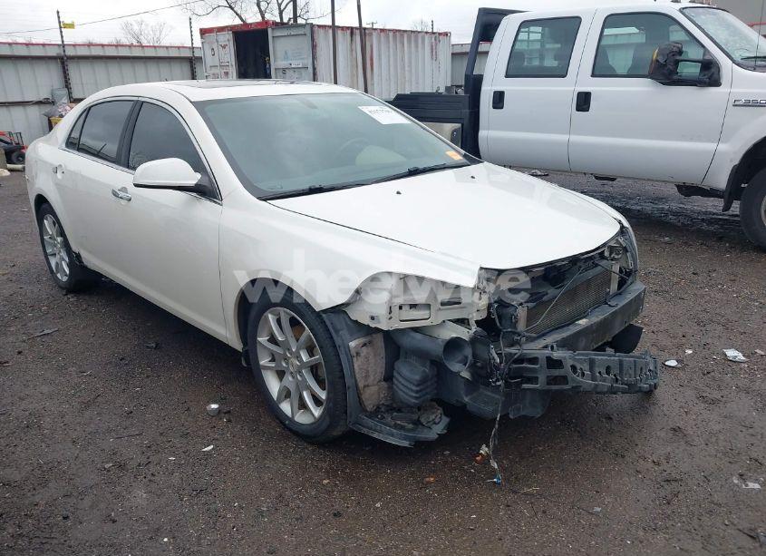 2010 Chevrolet Malibu LTZ (VIN 1G1ZE5E71AF325050) main photo