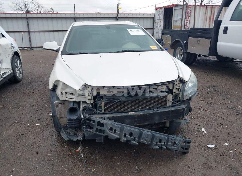 Photo 12 of 2010 Chevrolet Malibu LTZ (VIN 1G1ZE5E71AF325050)