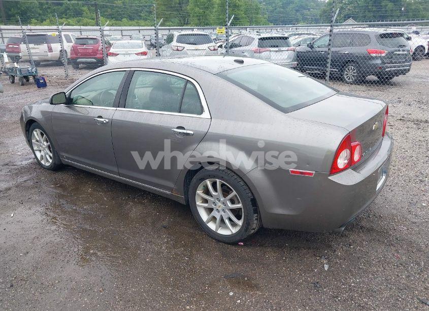Photo 3 of 2010 Chevrolet Malibu LTZ (VIN 1G1ZE5E72A4125063)