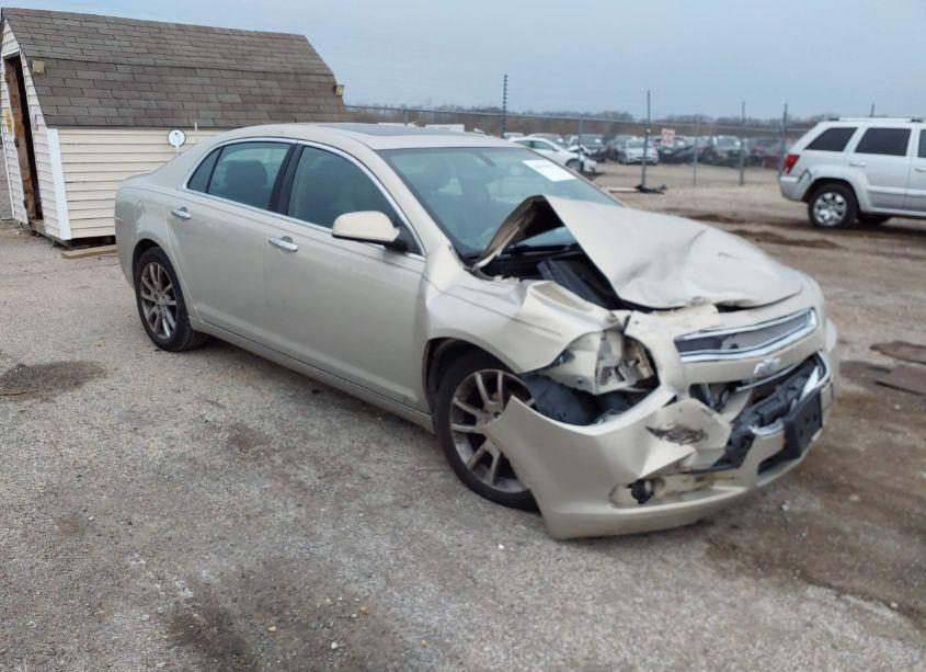 2010 Chevrolet Malibu LTZ (VIN 1G1ZE5E72AF153563) main photo