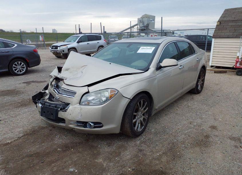 Photo 2 of 2010 Chevrolet Malibu LTZ (VIN 1G1ZE5E72AF153563)