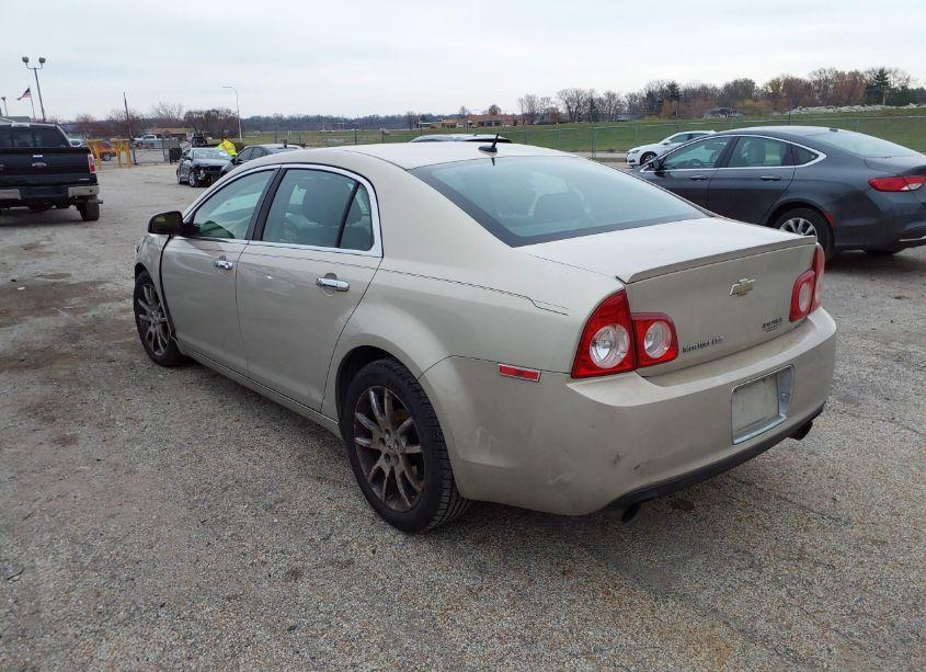 Photo 3 of 2010 Chevrolet Malibu LTZ (VIN 1G1ZE5E72AF153563)