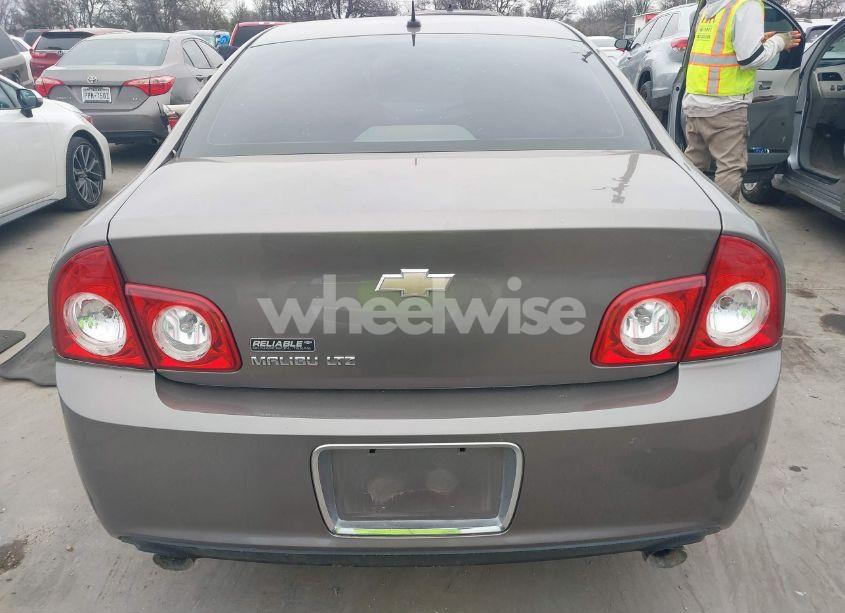 Photo 16 of 2010 Chevrolet Malibu LTZ (VIN 1G1ZE5E72AF205256)