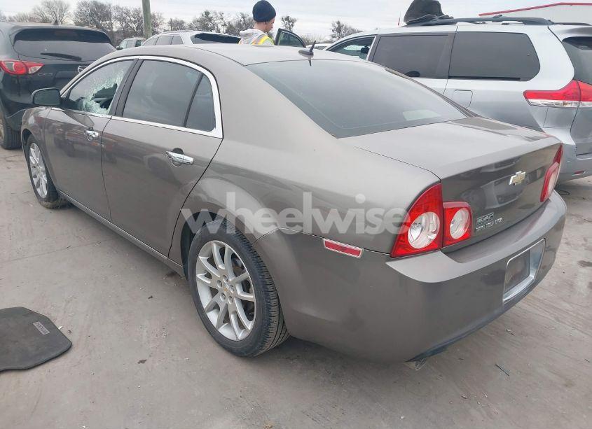 Photo 3 of 2010 Chevrolet Malibu LTZ (VIN 1G1ZE5E72AF205256)