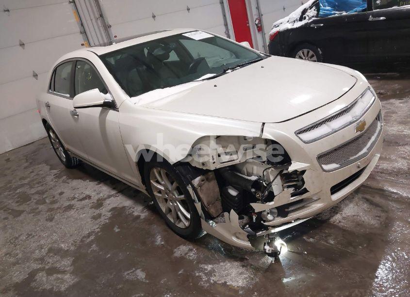 2010 Chevrolet Malibu LTZ (VIN 1G1ZE5E72AF219271) main photo