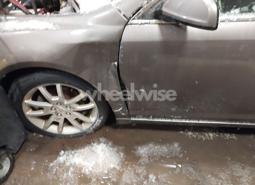 Photo 6 of 2010 Chevrolet Malibu LTZ (VIN 1G1ZE5E72AF260306)