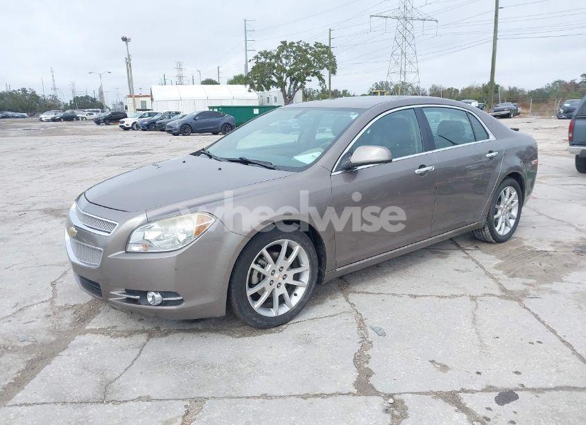 Photo 2 of 2010 Chevrolet Malibu LTZ (VIN 1G1ZE5E73AF272268)