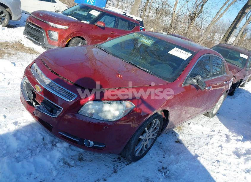 Photo 2 of 2010 Chevrolet Malibu LTZ (VIN 1G1ZE5E74AF127143)