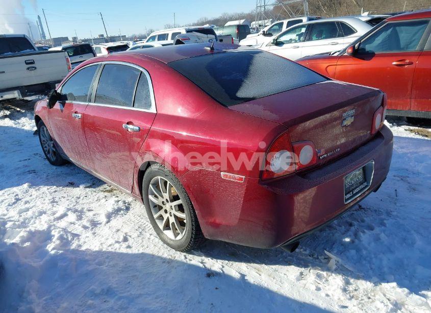 Photo 3 of 2010 Chevrolet Malibu LTZ (VIN 1G1ZE5E74AF127143)
