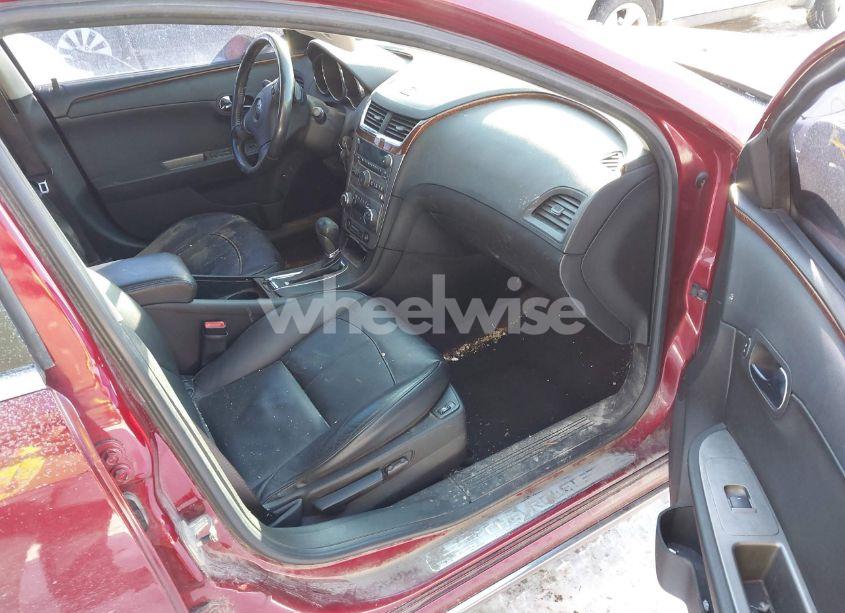 Photo 5 of 2010 Chevrolet Malibu LTZ (VIN 1G1ZE5E74AF127143)