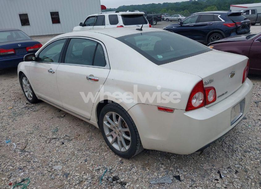 Photo 3 of 2010 Chevrolet Malibu LTZ (VIN 1G1ZE5E74AF250229)