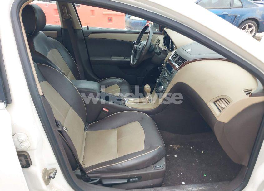 Photo 5 of 2010 Chevrolet Malibu LTZ (VIN 1G1ZE5E74AF250229)