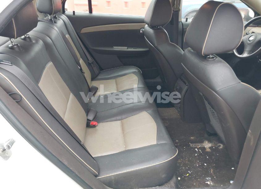 Photo 8 of 2010 Chevrolet Malibu LTZ (VIN 1G1ZE5E74AF250229)