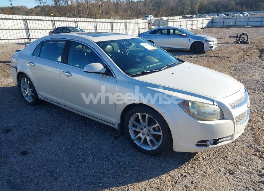 2011 Chevrolet Malibu LTZ (VIN 1G1ZE5E74BF260826) main photo