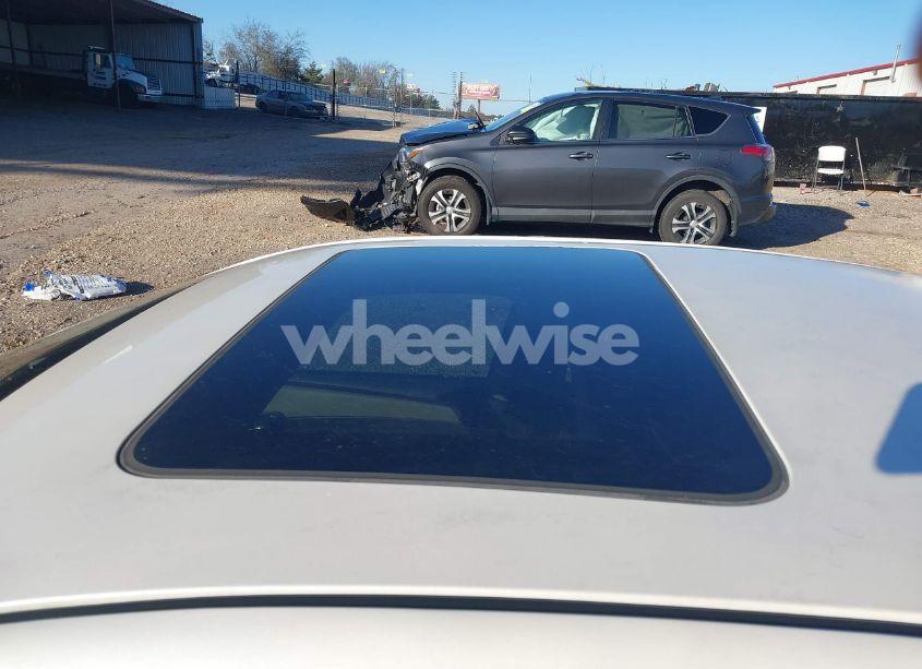 Photo 17 of 2011 Chevrolet Malibu LTZ (VIN 1G1ZE5E74BF260826)