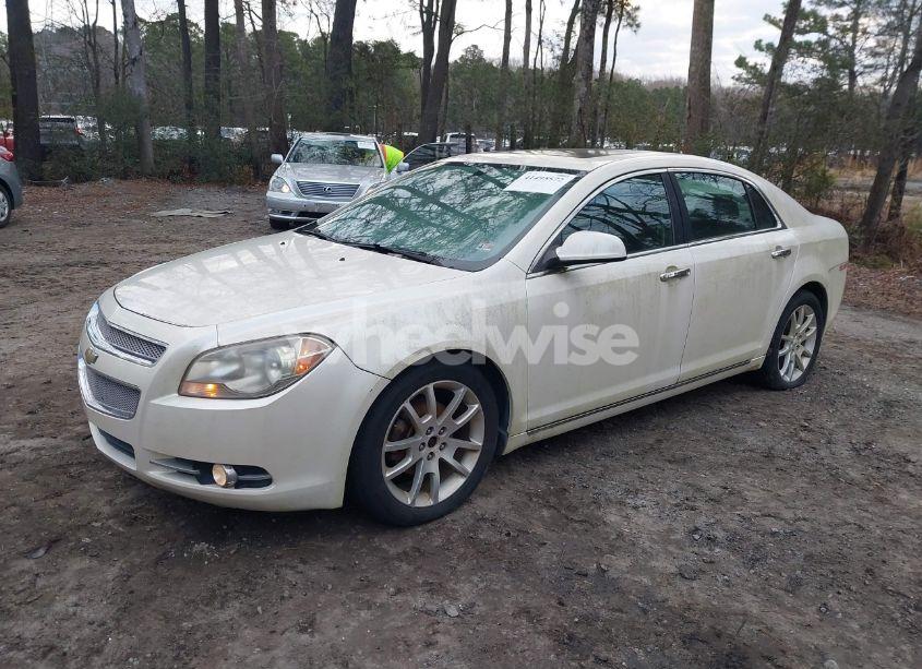 Photo 2 of 2010 Chevrolet Malibu LTZ (VIN 1G1ZE5E76AF217930)
