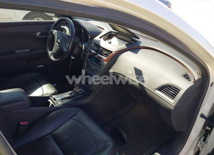 Photo 5 of 2011 Chevrolet Malibu LTZ (VIN 1G1ZE5E76BF397153)