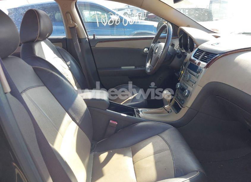 Photo 5 of 2010 Chevrolet Malibu LTZ (VIN 1G1ZE5E78AF101144)