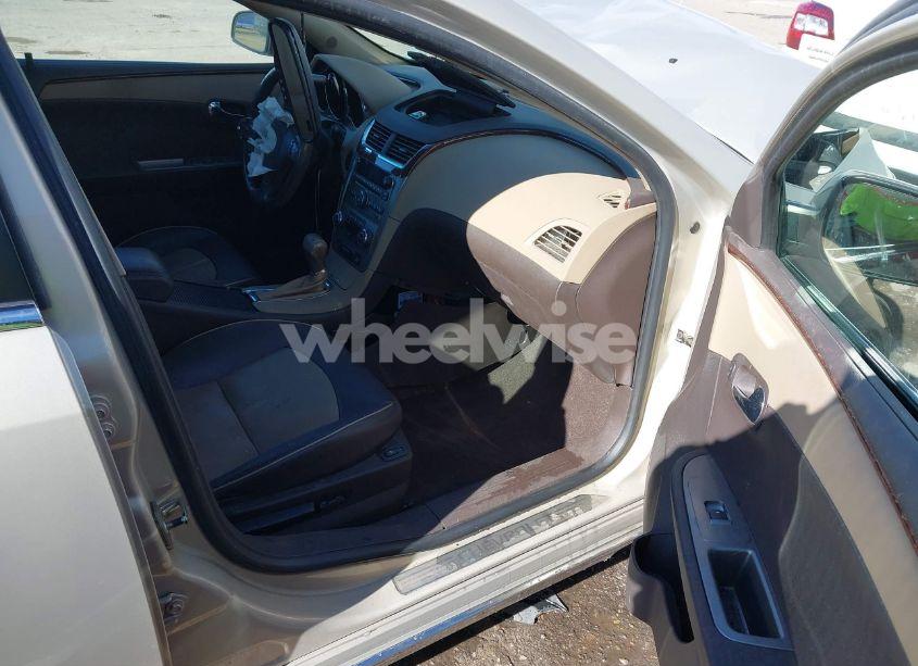 Photo 5 of 2010 Chevrolet Malibu LTZ (VIN 1G1ZE5E78AF133883)