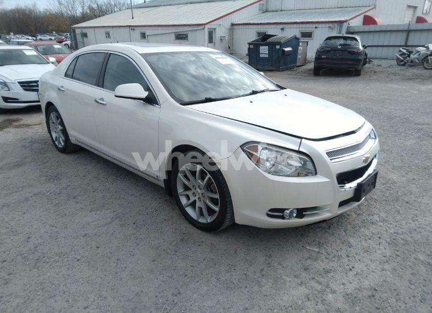2010 Chevrolet Malibu LTZ (VIN 1G1ZE5E7XAF103607) main photo