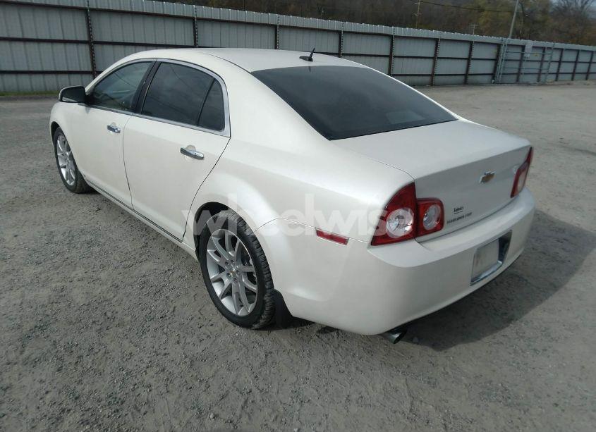 Photo 3 of 2010 Chevrolet Malibu LTZ (VIN 1G1ZE5E7XAF103607)