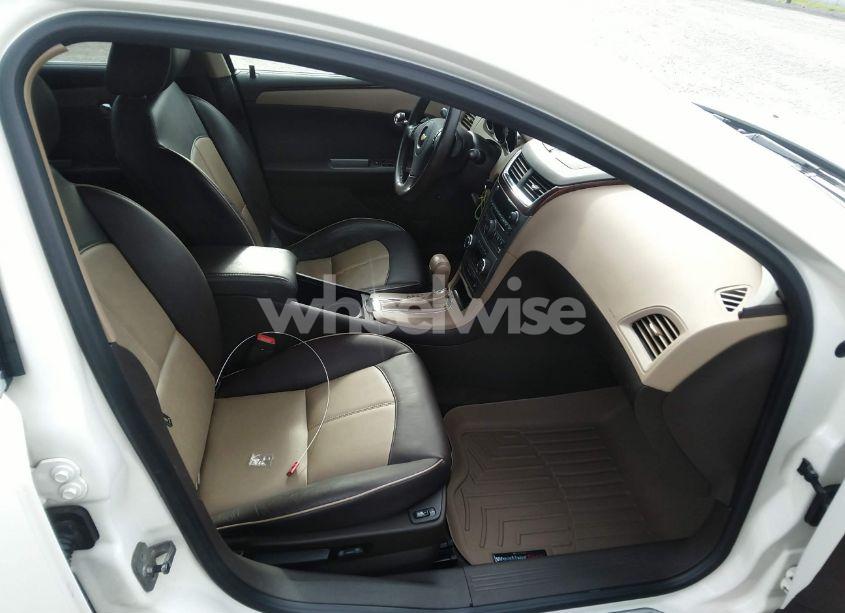 Photo 5 of 2010 Chevrolet Malibu LTZ (VIN 1G1ZE5E7XAF103607)