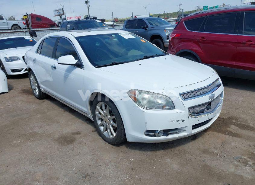 2010 Chevrolet Malibu LTZ (VIN 1G1ZE5E7XAF204839) main photo