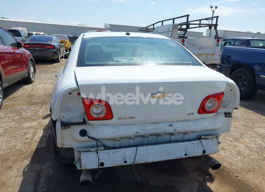 Photo 17 of 2010 Chevrolet Malibu LTZ (VIN 1G1ZE5E7XAF204839)