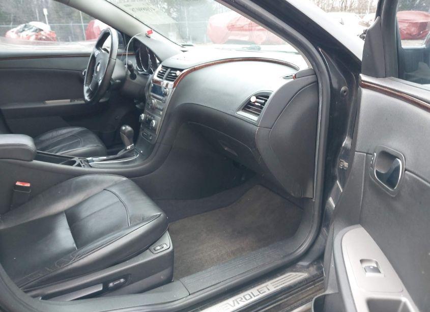 Photo 5 of 2010 Chevrolet Malibu LTZ (VIN 1G1ZE5EB5AF306473)