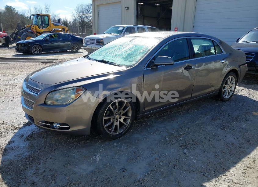 Photo 2 of 2010 Chevrolet Malibu LTZ (VIN 1G1ZE5EB6AF203983)